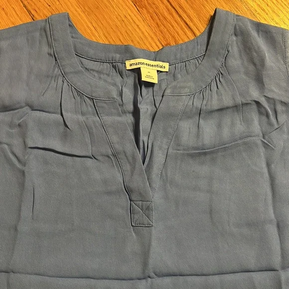 Amazon Essential Blue Tank Top - Picture 2 of 5